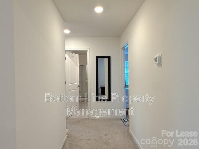 Building Photo - 2688 Andes Dr