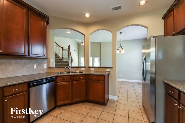 Building Photo - 21630 Hansom Dr