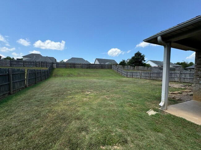 Building Photo - 3BR/2BA Home For Rent