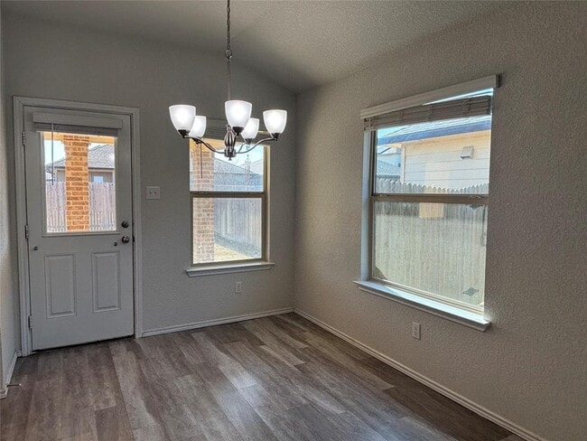 Building Photo - 111 Lillian Dr