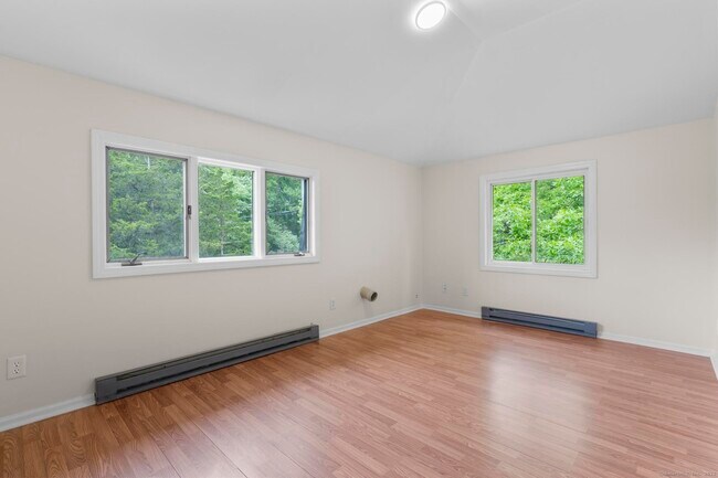 Building Photo - 47 Clapboard Hill Rd