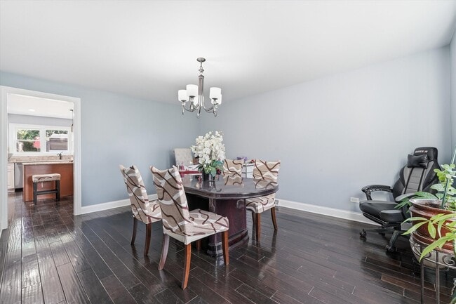 Building Photo - 25821 S Willow Creek Ln