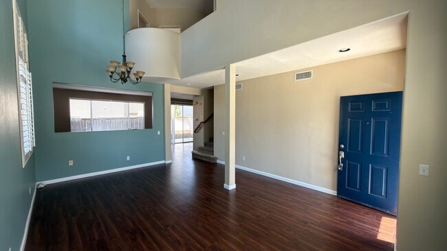 Building Photo - Spacious two-story home with functional layout and strong natural light in a well-maintained Ocea...