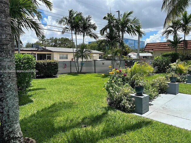 Building Photo - 3790 Polk St