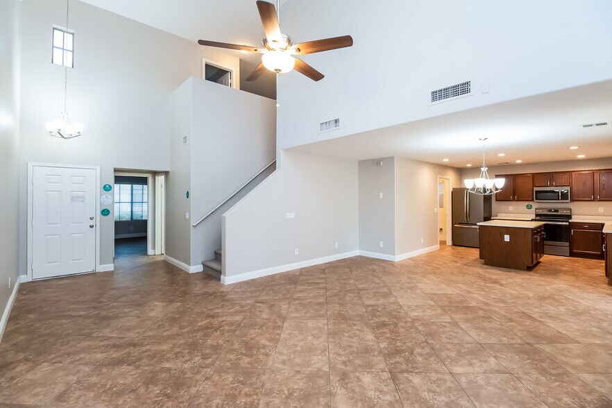 Building Photo - 354 E Bradstock Way