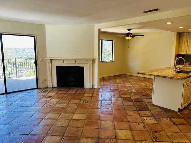 Building Photo - 3036 Avenida Christina