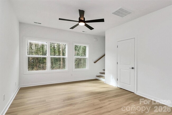 Building Photo - 3956 Hager Dr