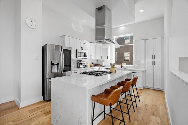 Building Photo - 1817 Elite Dr