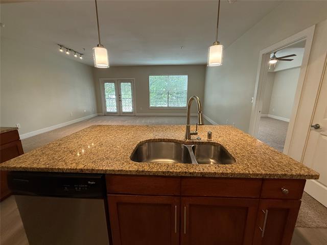 Primary Photo - 2525 N Henderson Ave
