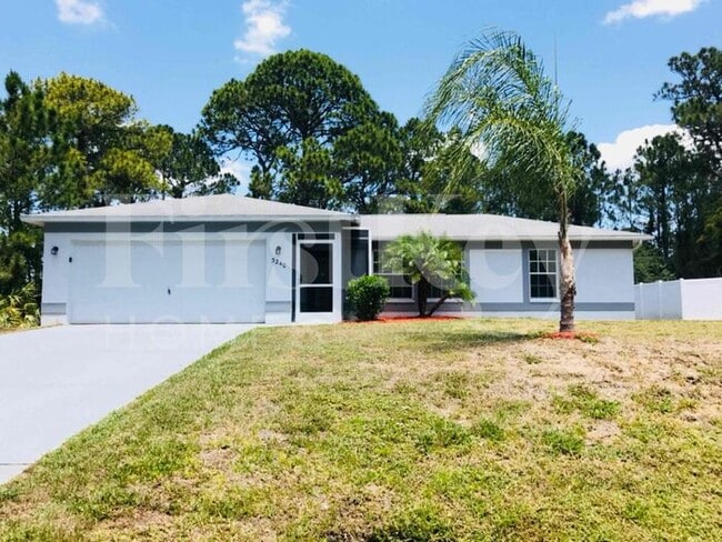 Building Photo - 3240 Alesio Ave