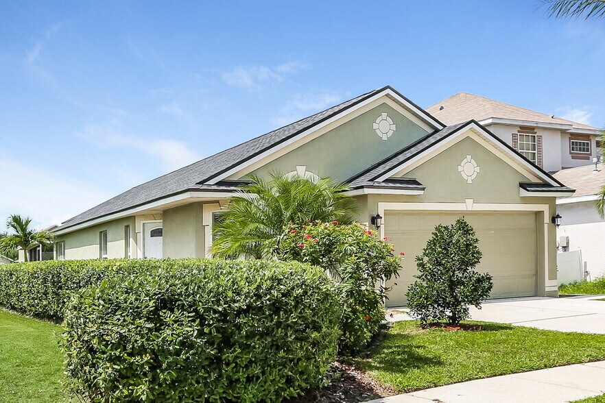 Building Photo - 7875 Bristol Park Dr