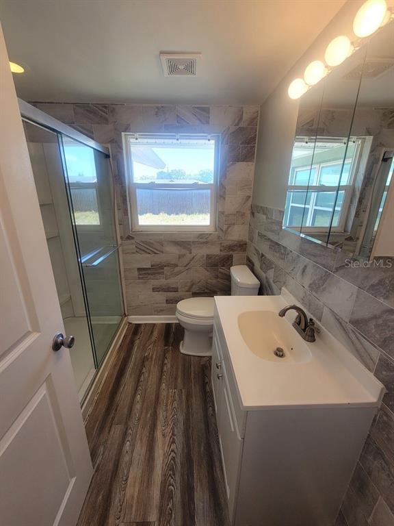 Building Photo - 10225 Gardenia Ln