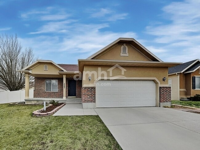 Building Photo - 5482 Windsor Way