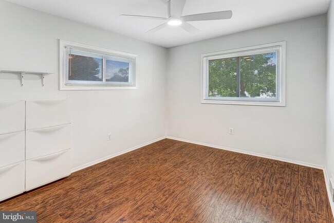 Building Photo - 13208 Aldrin St