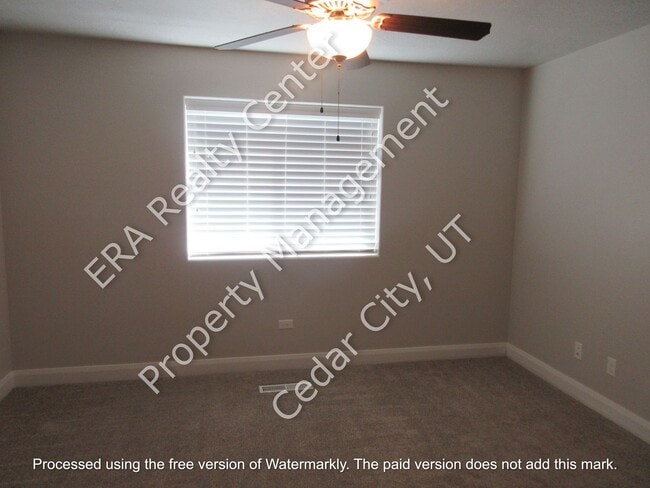 Building Photo - Move In Discount -3 bed 2.5 bath - Newer townhome in the heart of Cedar City!