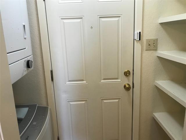 Building Photo - 28 Teakwood Ln