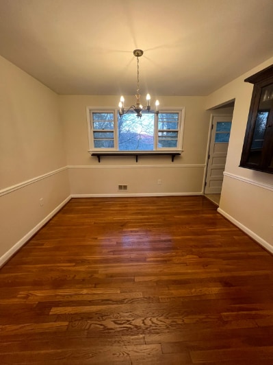 Building Photo - "Spacious 5-Bedroom Retreat with Cozy Fireplace in Fort Washington!"