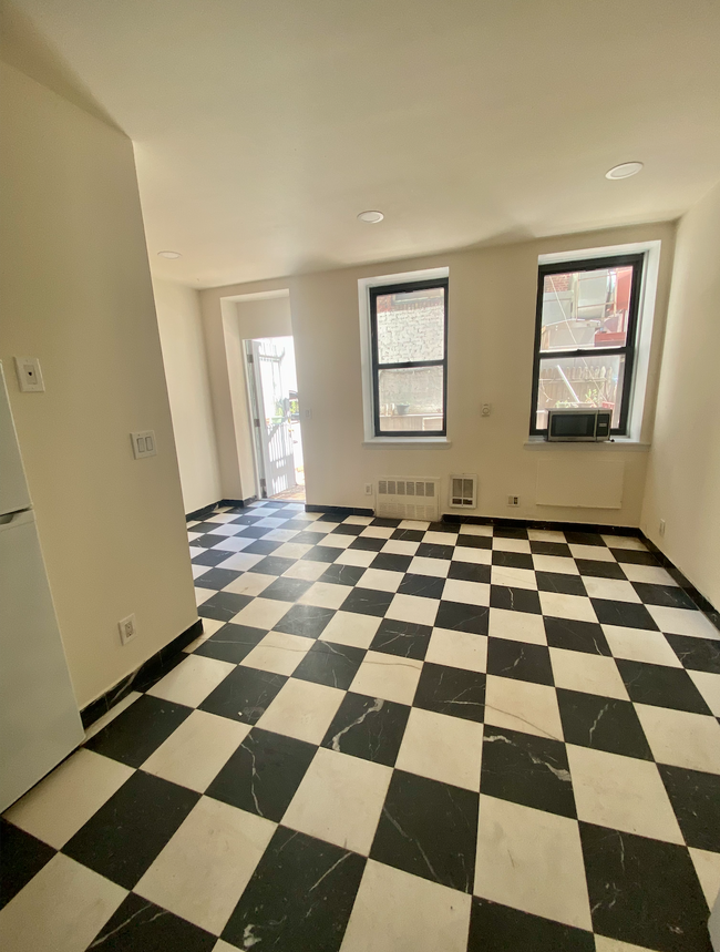 Floorplan - 231 East 50th Street