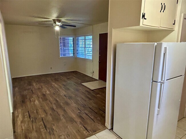 Building Photo - 1411 Indiana St