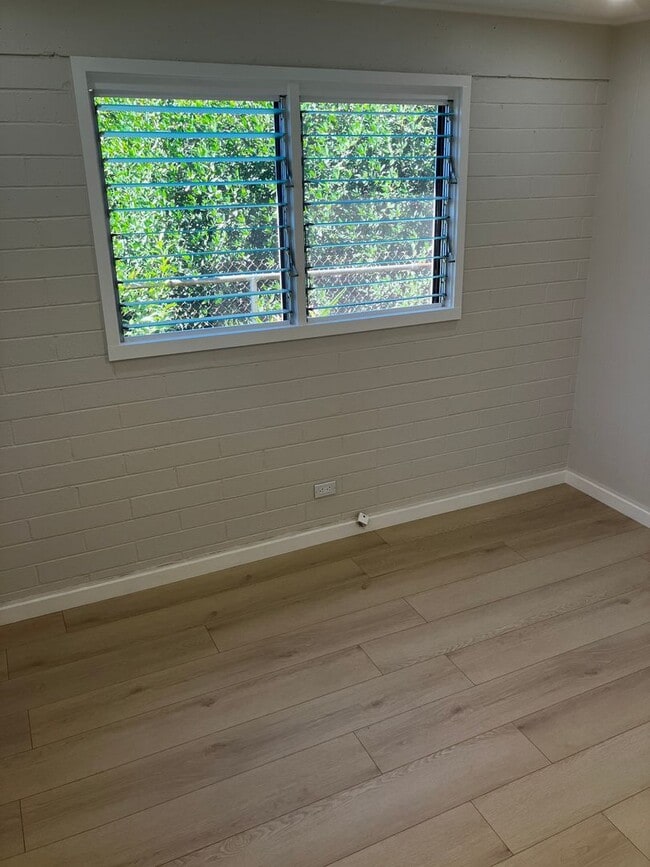 Building Photo - Pets Allowed 1BD 1BA 1PRK - 726 Hausten St Unit B