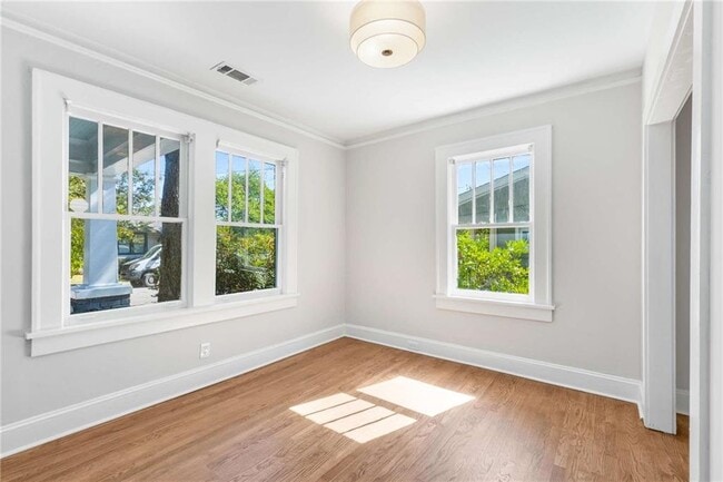 Building Photo - 216 Haralson Ave NE