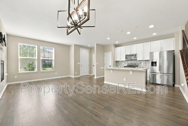 Building Photo - 13788 Tall Oaks Loop