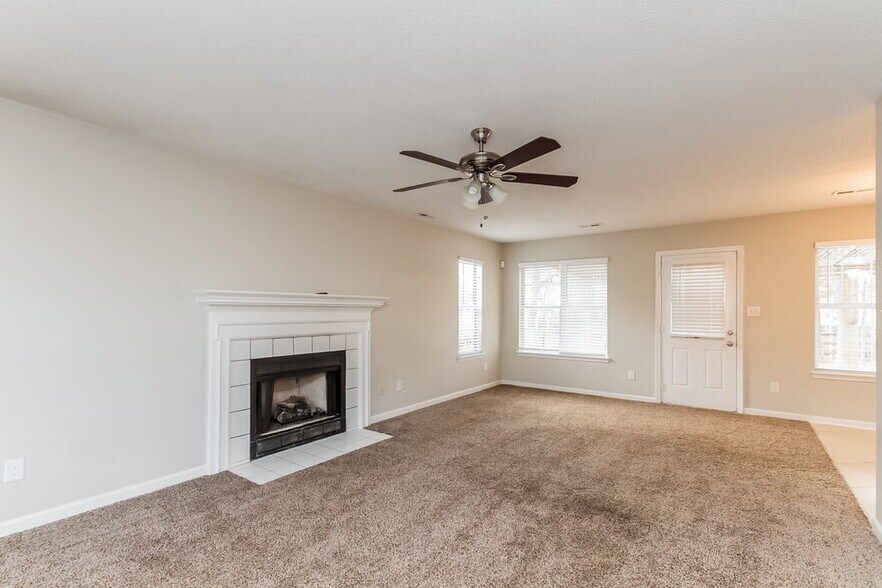 Building Photo - 3664 Stonefield St SW