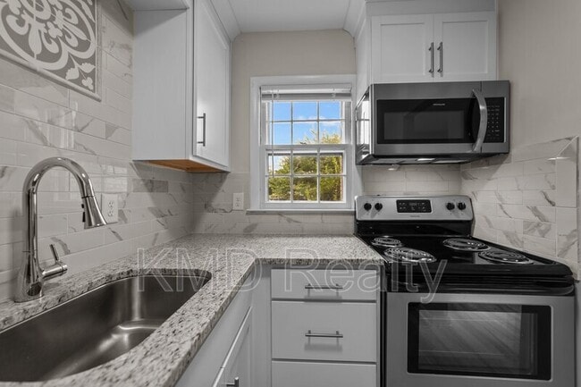 Building Photo - 4605 Coronado Dr