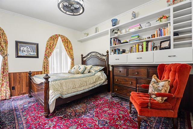 Building Photo - 14140 Hillcrest Rd