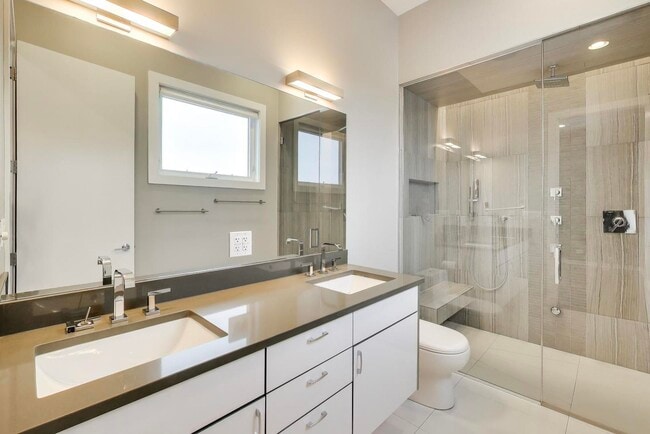 Building Photo - 1509 N Campbell Ave