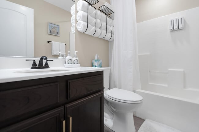 Building Photo - 84131 Azzura Way