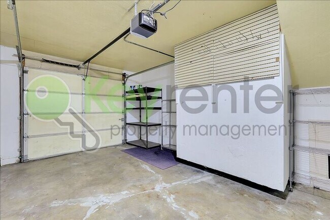 Building Photo - 2400 27th St