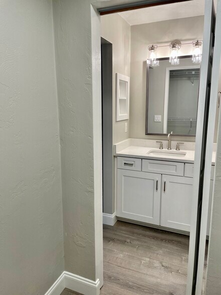Building Photo - 56 Wildwood Trl