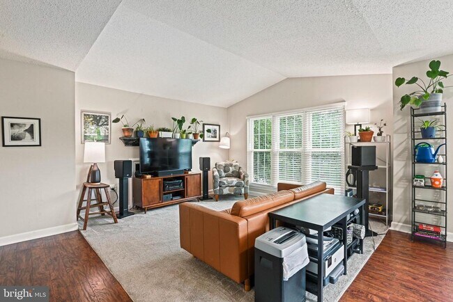 Building Photo - 21013 Timber Ridge Terrace