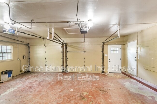 Building Photo - 5 Danube Way