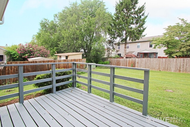 Building Photo - Fully Remodeled 3-Bedroom Duplex – Steps f...