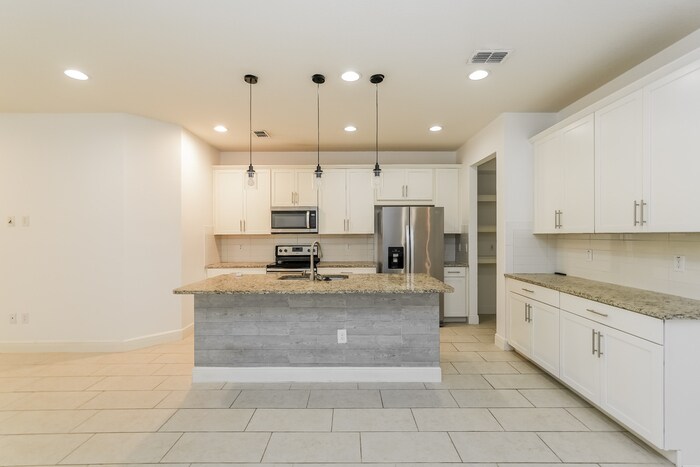 Building Photo - 10334 Holstein Edge Pl