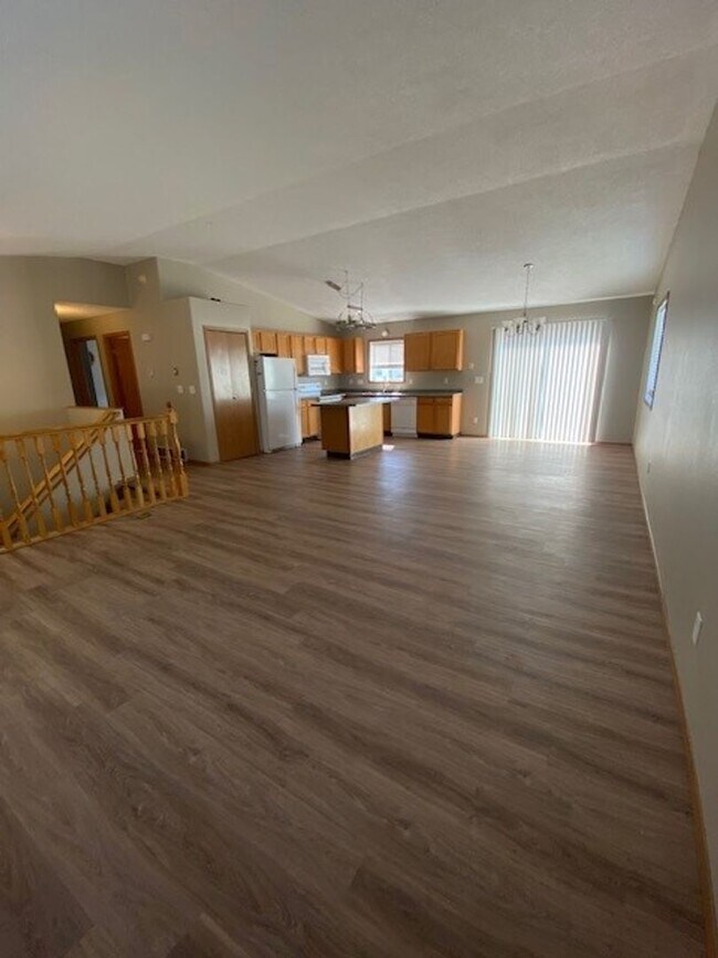 Building Photo - 6013 23rd St S