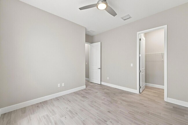 Building Photo - 5608 Macoon Wy