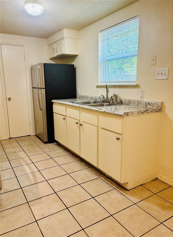 Building Photo - 1206 Tartan Ln