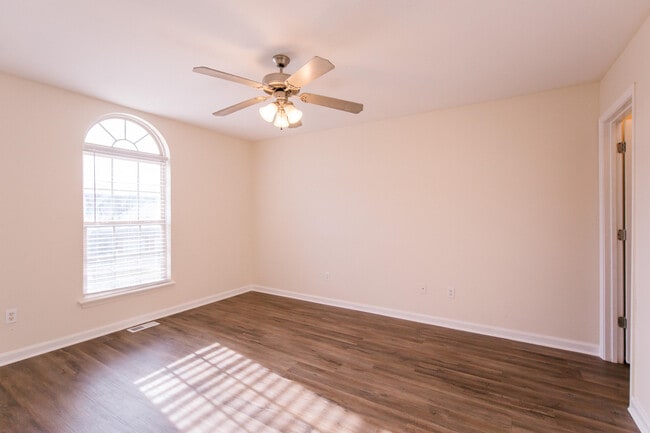 Building Photo - 3851 Dylan Pl