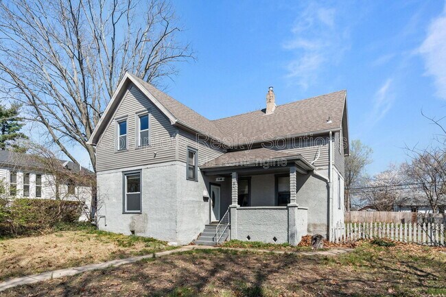 Building Photo - 6811 Etzel Ave