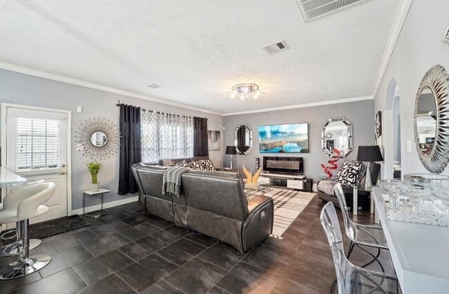 Building Photo - 11415 Northam Dr