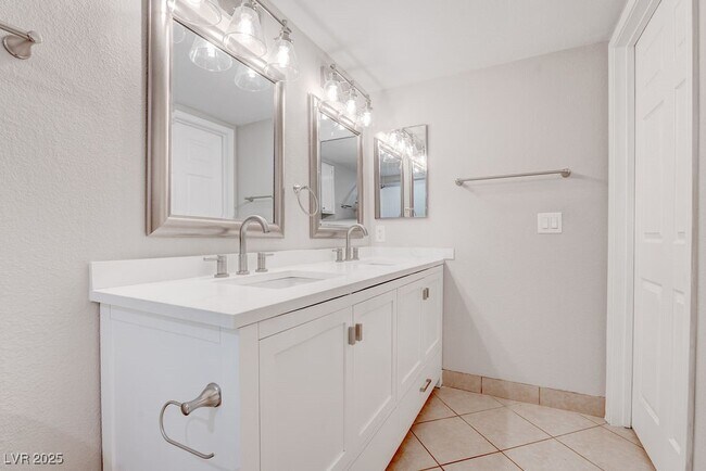 Building Photo - 6650 W Warm Springs Rd