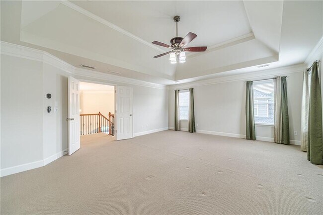 Building Photo - 2557 Staunton Dr