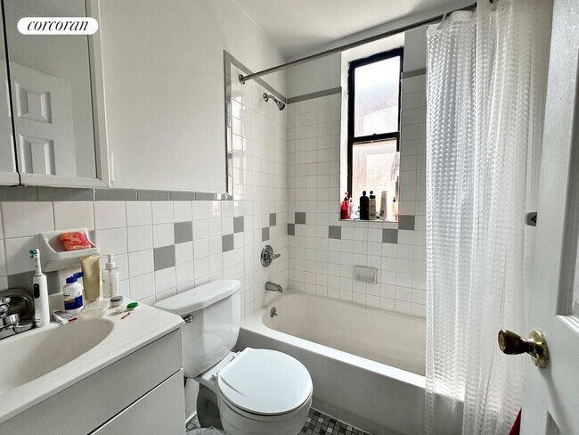 Building Photo - 351 St Nicholas Ave
