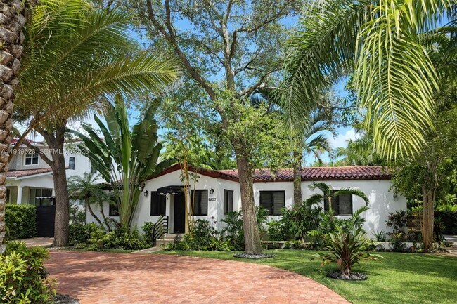 Building Photo - 5827 SW 29th St