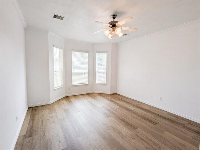 Building Photo - 24606 Forest Canopy Dr