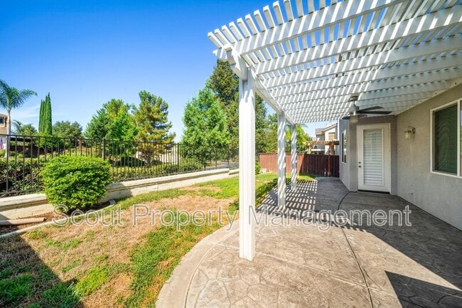 Building Photo - 33331 Decada St