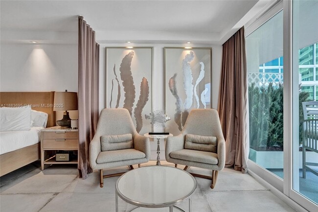 Building Photo - 5401 Collins Ave